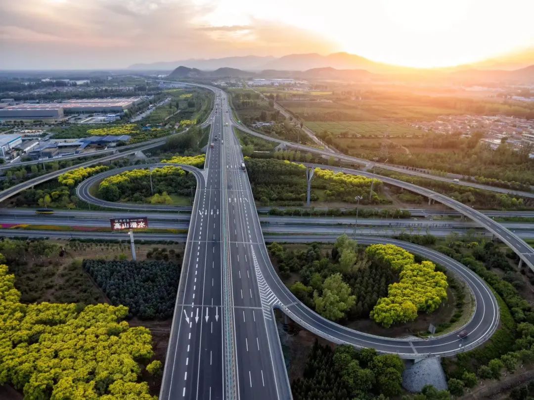 上市公司在海南丨龍建股份海南分公司斬獲首個高速公路項目