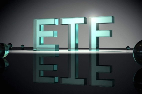 ETF加速扩容 规模三年翻倍 机构和个人投资者都爱买什么？